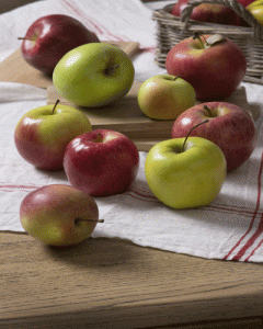 ALL ABOUT APPLES