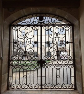 THE HOSPICE DE BEAUNE