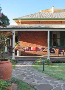 WHEN LOVE FINDS A HERITAGE HOME