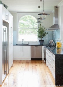 QUEENSLANDER RENOVATION