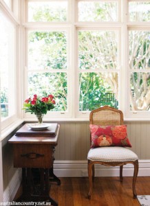 A COLOURFUL SYDNEY HOME