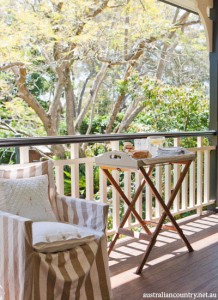 A COLOURFUL SYDNEY HOME