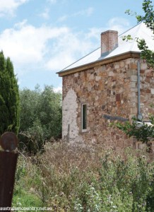 AN AUSSIE GUEST HOUSE 2