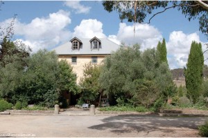 AN AUSSIE GUEST HOUSE 7