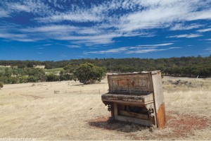 PIANO 10