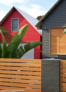 A NEW-AGE BEACH SHACK 10