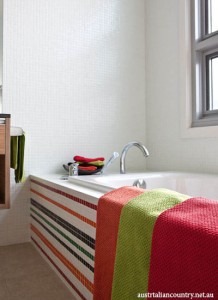 A NEW-AGE BEACH SHACK 8