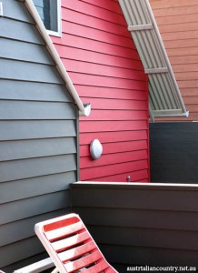 A NEW-AGE BEACH SHACK 9