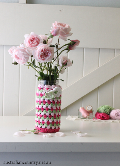 Crochet vase 1