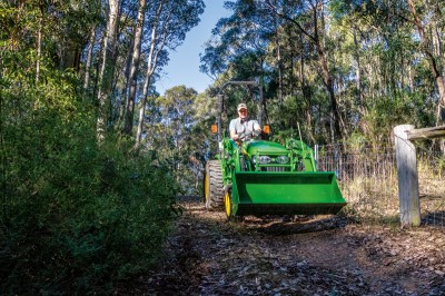 John Deere 6