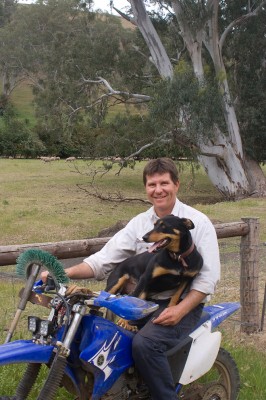 alice and andrew duncan clare valley dog