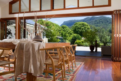 simone williams hillview homestead living room