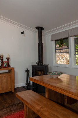 Diamondvale Cottage stay heater dining
